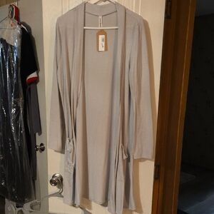 Zenana Outfitters Light Gray Open-Front Draped Cardigan